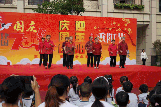 1570501401.gif 1.gif